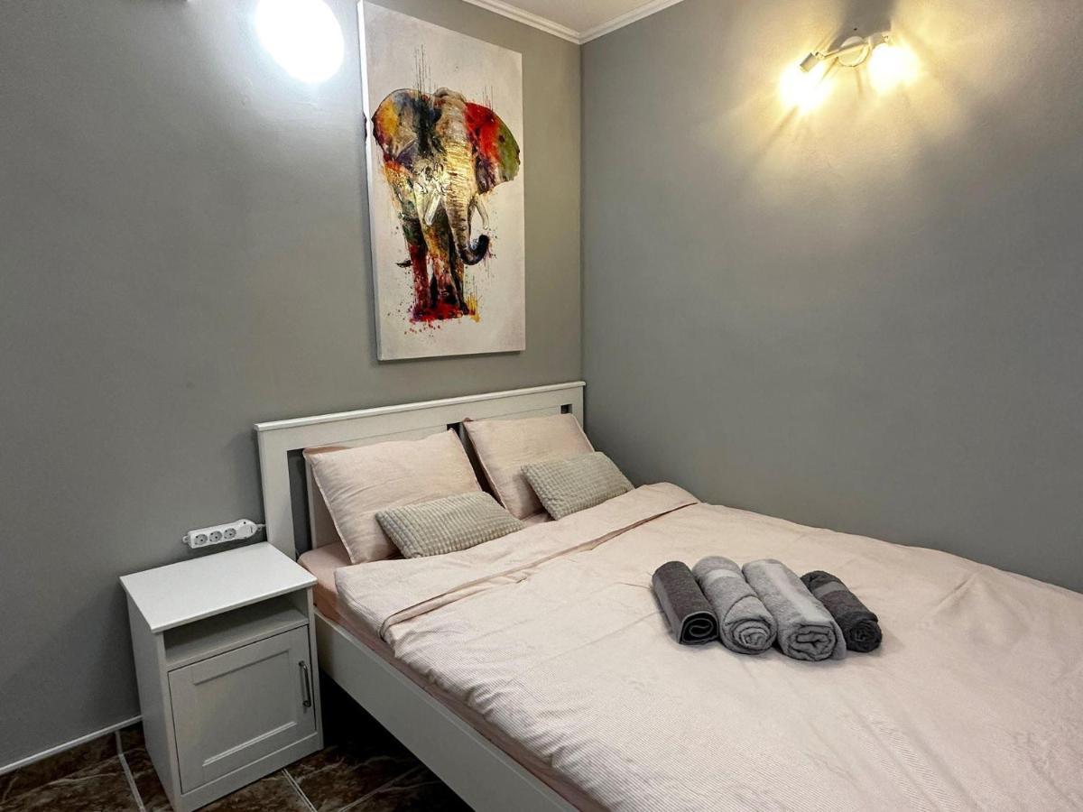 One Room Apartment Decebal Bucareste Exterior foto
